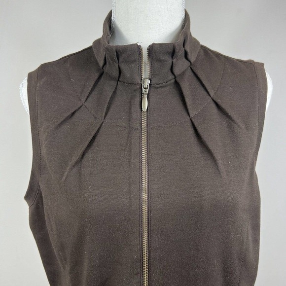 Weekends By Chicos Women's Dark Brown Zip Up Vest Size 1 US 8 Full Zip - Picture 2 of 10